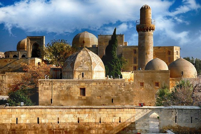 3 Days Baku Tour: Visit must-see places in our group tours - Day one begins inside Baku’s stone walls