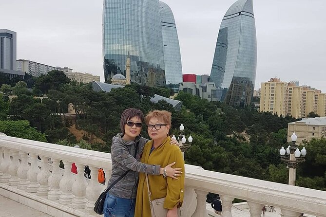 4 Hour Private Baku City Tour with Professional Guide - Passing Baku’s modern landmarks