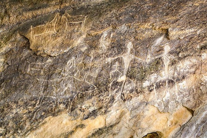 All inclusive! Qobustan, Mud Vulcano, Ateshgah & Yanardag Fire Mountain Tour - The guide can shape the entire day