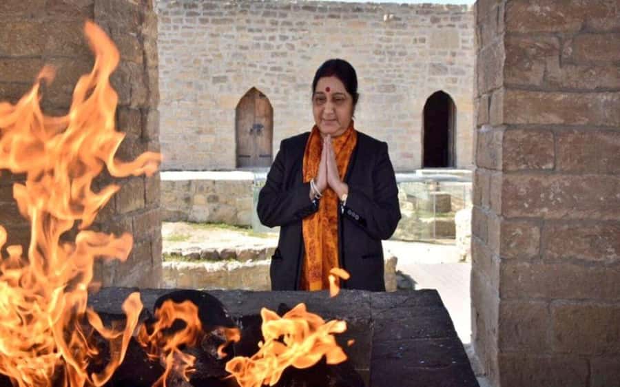 Ateshgah Fire temple and Burning mountain tour - Three sides of Azerbaijan in four hours
