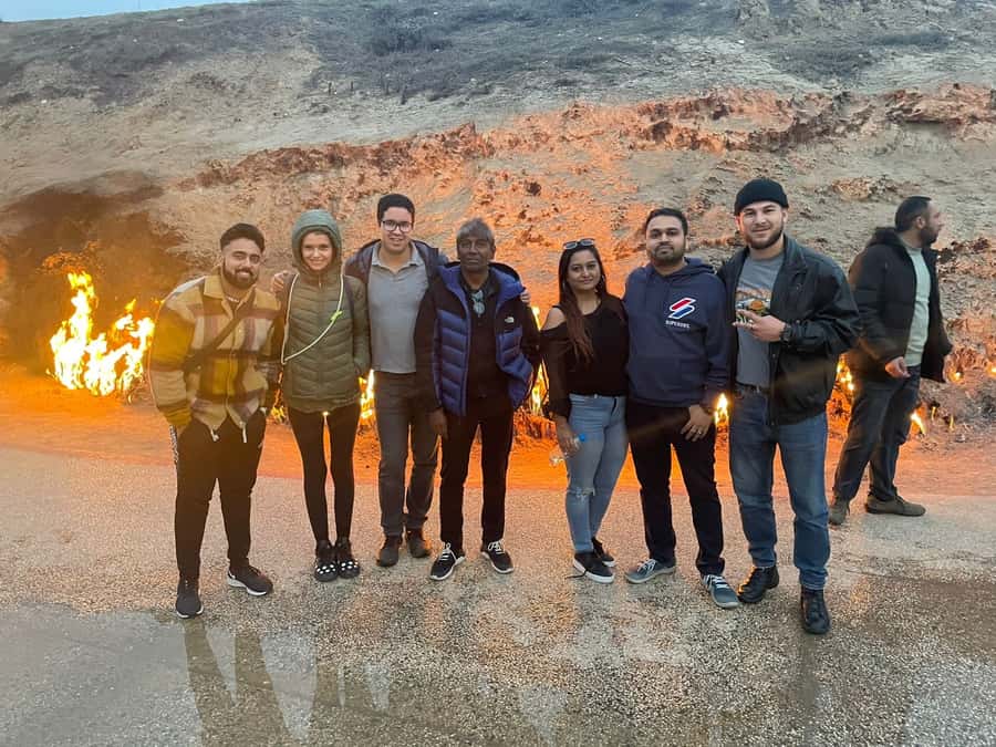 Baku: Atashgah Fire Temple & Burning Mountain Half-Day Tour - A short trip to Absheron’s fire country