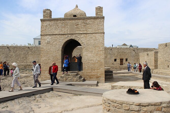 Baku : Gobustan, Absheron Sights Guided Day Trip Lunch included - Heydar Aliyev Cultural Center and modern Baku