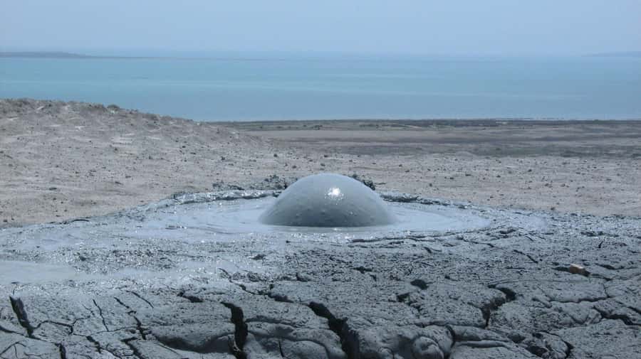 Baku: Gobustan & Absheron with Mud Volcanoes & Fire - Gosha Gala Gapysy and the road toward Bibiheybat