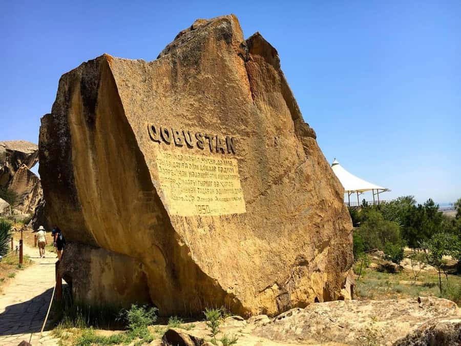 Baku: Gobustan, Mud Volcano, Fire Temple & Burning Mountain - The price and which package makes sense