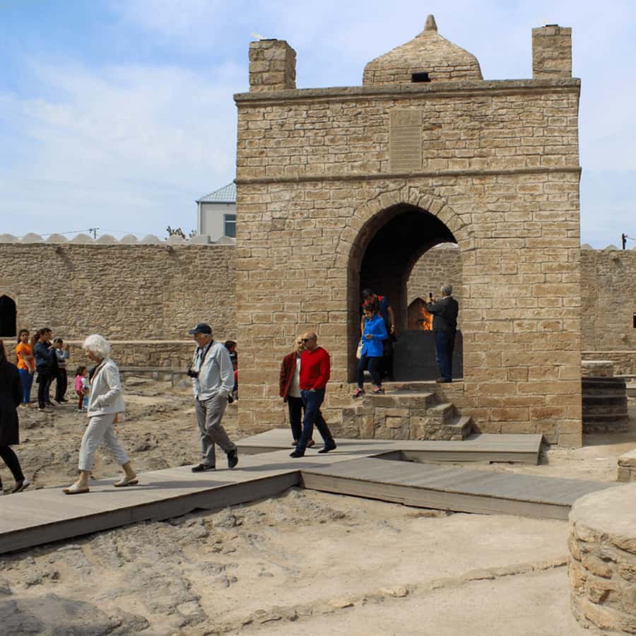 Baku: Gobustan, Mud Volcanoes, Fire Temple, & Yanar Dag Tour - Four very different sides of Azerbaijan in one day