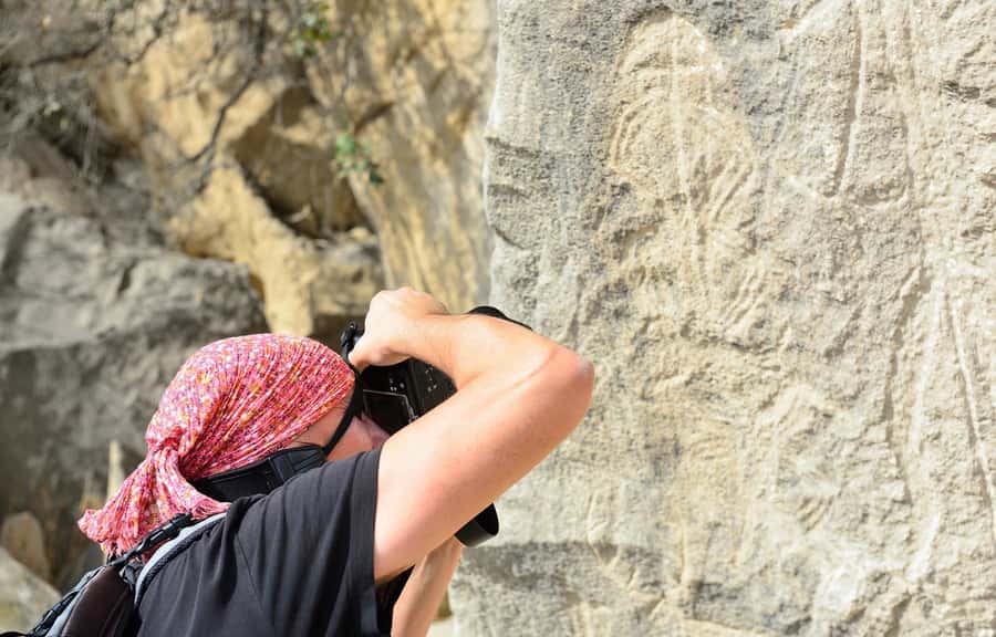 Baku: Gobustan, Mud Volcanoes, Fire Temple, & Yanar Dag Tour - Ateshgah Fire Temple and the old fire cult