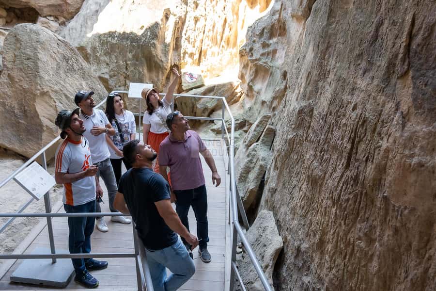 Baku: Gobustan National Reserve Guided Trip - Private - Azerbaijan’s oil story at the first industrial well