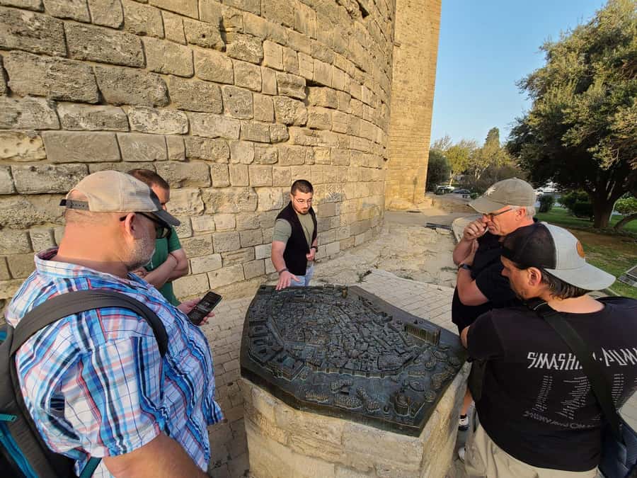 Baku: Historic and Modern Baku Tour ( Day & NIght Tour) - Key points to know before booking