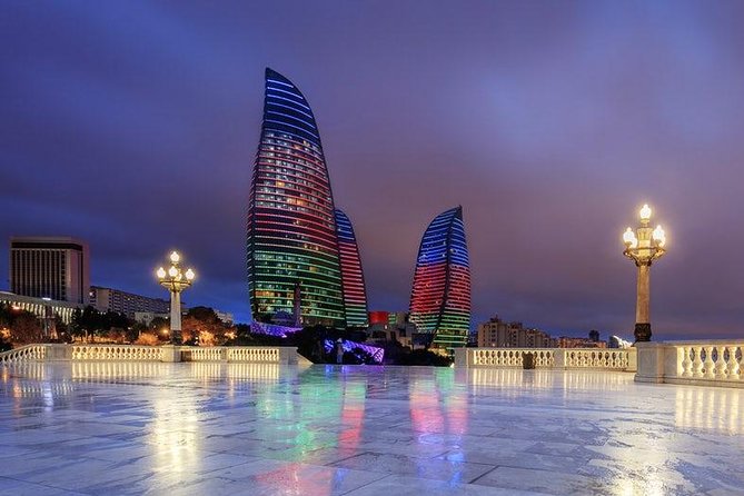Baku Lights: the Night Tour illuminated by Baku lights - Highland Park gives you the tour’s best view