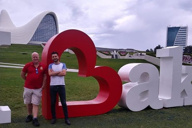Baku Modern City & Old Town Private Tour - Heydar Aliyev Cultural Center