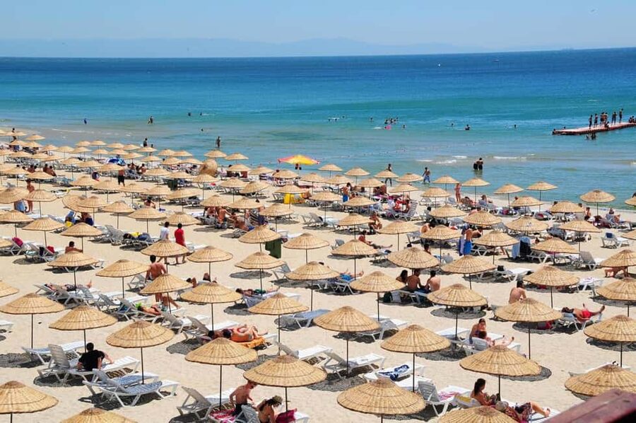 Baku Natural Beaches - Arriving with transport and a guide