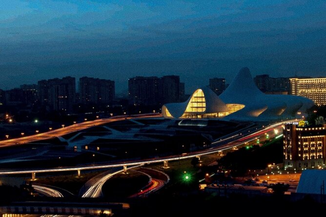 Baku Night City Tour Discover the Magic of Illuminated Landmarks - Flame Towers: a five-minute first look