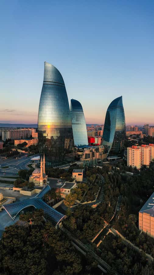 Baku: Night Panoramic Group Tour with Flame Towers 1 - Why Baku works so well after dark