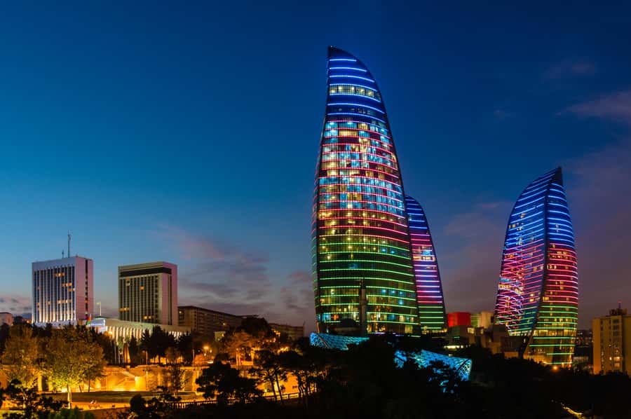 Baku: Nighttime Guided City Tour - Highland Park and the city from above