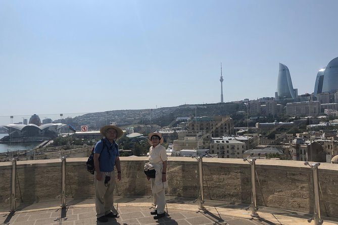 Baku Old City (Icherisheher) Group Tour - What Sam’s guiding style adds