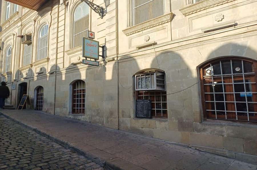 Baku Old City Tour by Heritage Travel - Shirvanshahs Palace and the important admission question