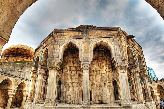 Baku: Old City Walking Tour - Starting at Fountain Square