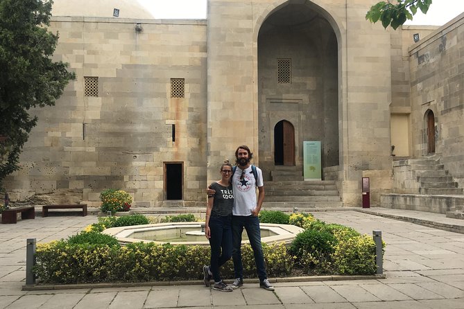 Baku Old Town Walking Tour with a Local - What the three-hour format really gives you