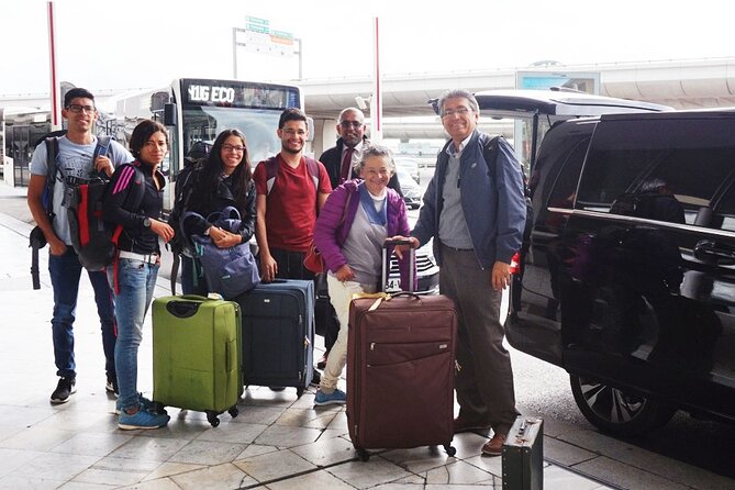 Baku Private Airport Transfer - A named welcome at Heydar Aliyev International Airport