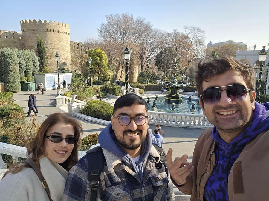 Baku: Stunning Walking Tour of Historical and Modern City - A useful first look at Baku’s old and new sides