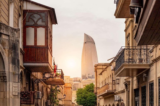 BAKU WALKING tour with the best STREET FOOD and DRINK tasting - Who should book this Baku walk?