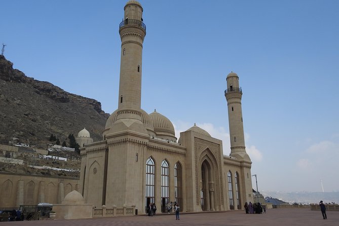 BEST Gobustan, Volcanoes & Absheron Fire Tour (Group or Private) - Guides can shape the day more than the stops