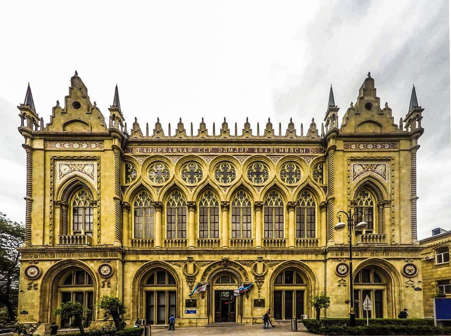 Best of Baku: 4-Hour City Tour Historic and Modern Landmarks - The funicular ride and Blue Mosque
