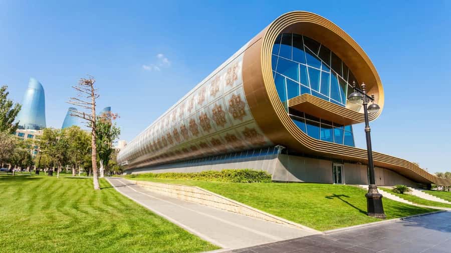 Best of Baku: 4-Hour City Tour Historic and Modern Landmarks - Entering the UNESCO-listed Old City