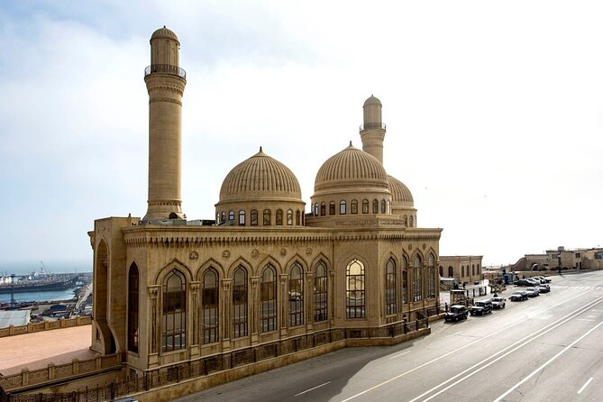 Candy Mountains, Pink Lake, Altiaghaj Forest, Bibiheybat Mosque - Guides, transport, and the rhythm of the day