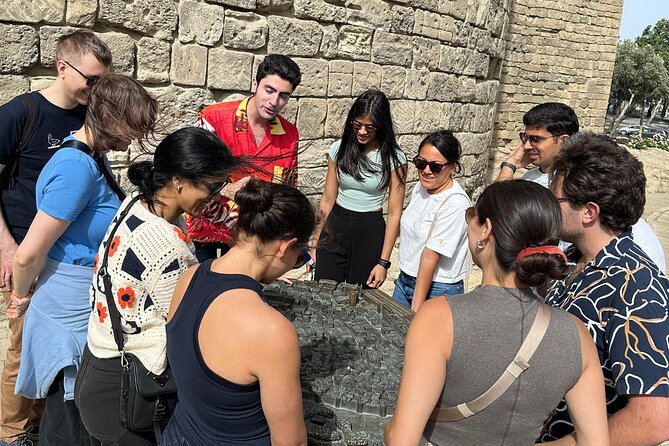 Coolest Baku Walking Tour - Palaces, independence, and Baku’s old families