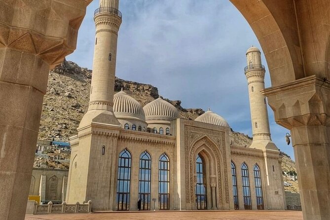 Day Trip in Baku - Ateshgah Fire Temple and the Land of Fire