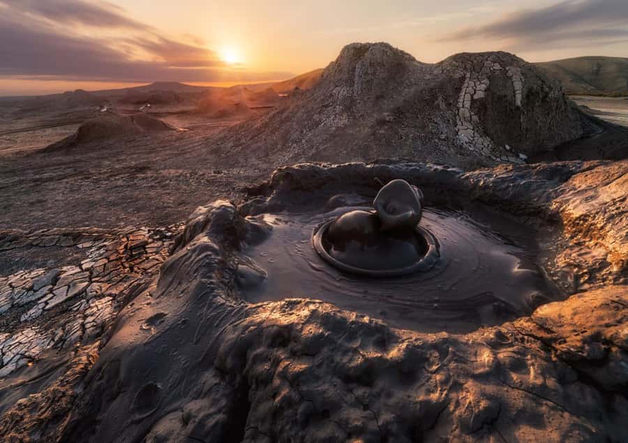 From Baku: Gobustan Guided Day Trip with Transfers - Language and guide quality