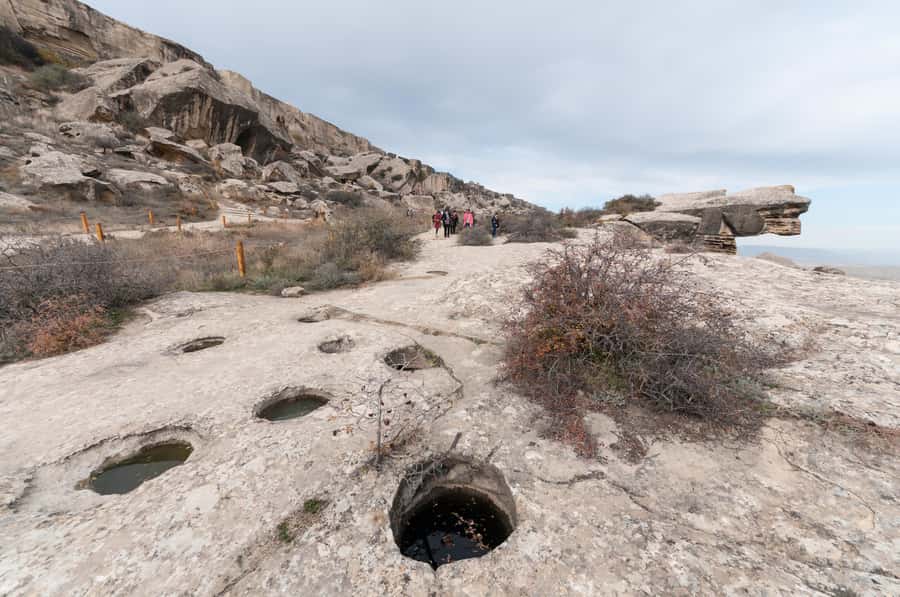 From Baku: Gobustan, Mud Volcanoes & Mosque Private Tour - Bibi-Heybat connects the past with present-day Baku