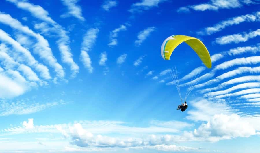 From Baku: Paragliding Tour - What a first paragliding flight feels like