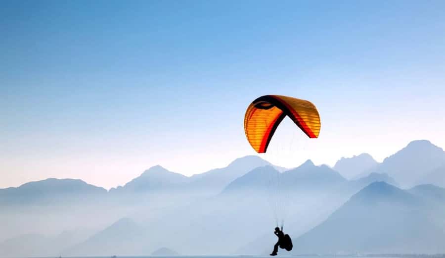 From Baku: Paragliding Tour - The off-road approach to the launch point