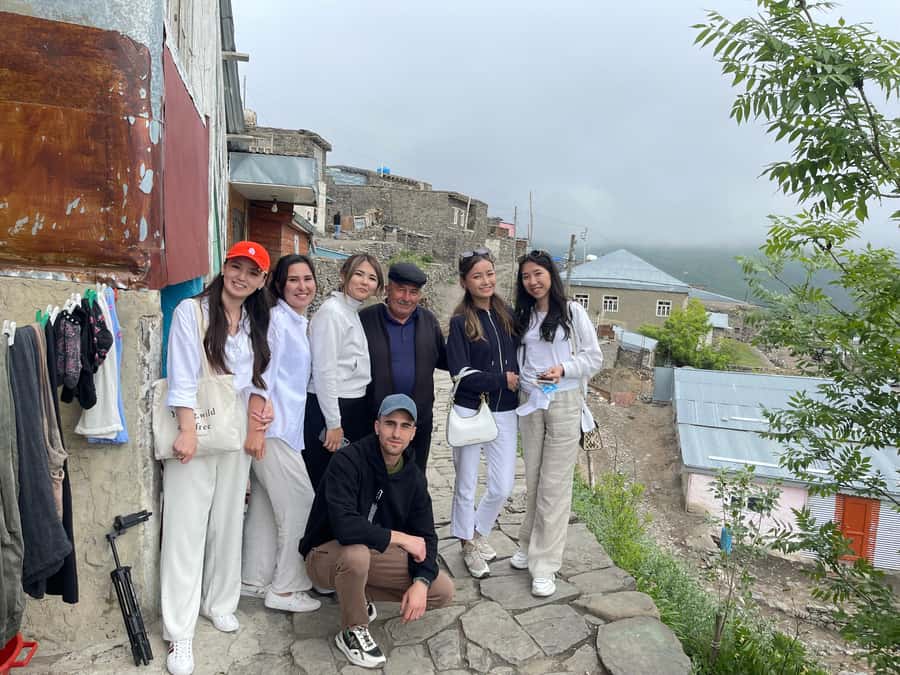 From Baku: Quba and Khinaliq Village Tour - Quba and the first mountain views