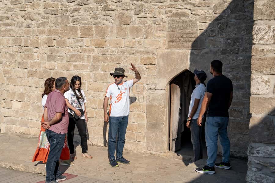 From Bakü: Sightseeing - Ateshgah - Yanardag - Gobustan - Gobustan’s open-air rock drawings