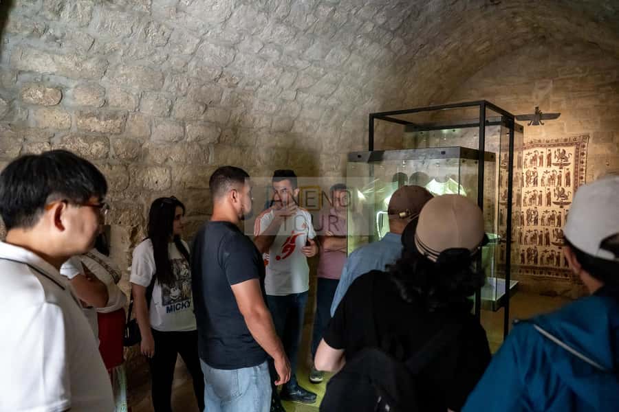 From Bakü: Sightseeing - Ateshgah - Yanardag - Gobustan - How the route feels in a comfortable sedan