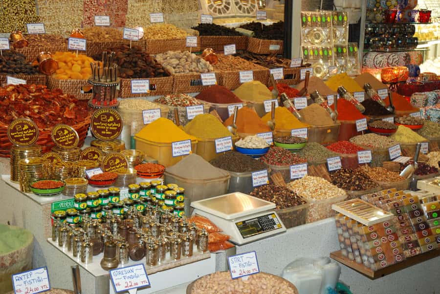 Full-Day City Tour of Baku with Azerbaijani Lunch - Lunch at an Azerbaijani kebab house