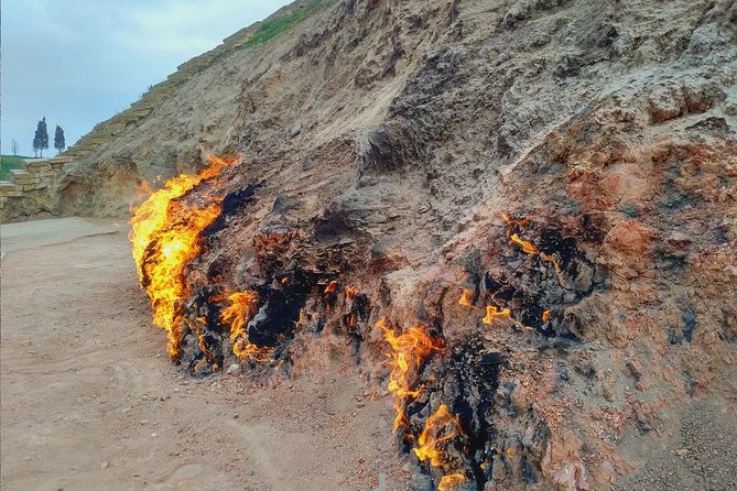 Gobustan, Mud Volcano, Burning Mountain and Fire Temple Tour - The Pace, Vehicle, and Guide