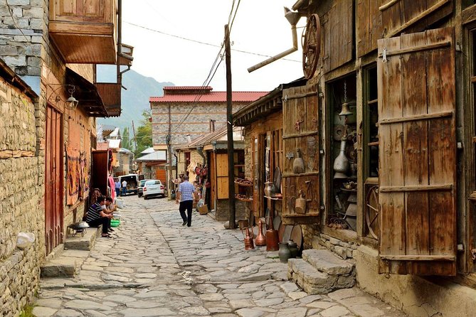 Independent tour to Shamakhi & Lahij - Key points at a glance
