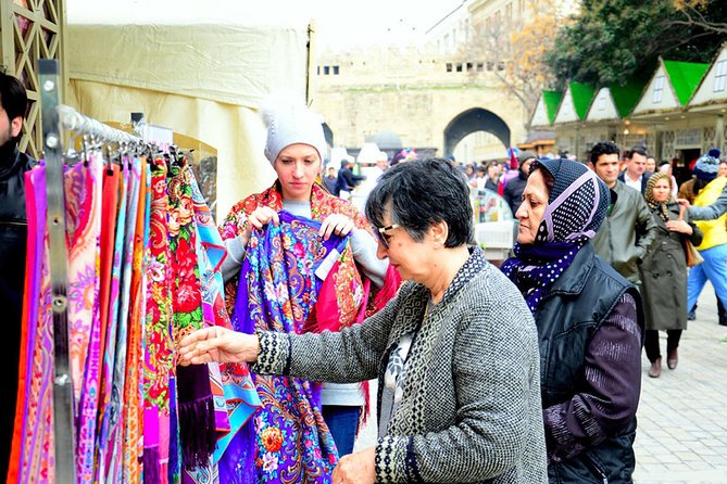 Old and Modern Baku Tour ( Day & Night Time) - Fountain Square and Filarmoniya Garden