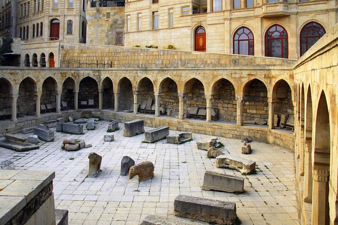 Old City Walking Tour - Who should book this Old City walk