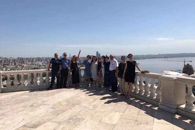 Private Baku City Tour - Perfect for first-time visitors - Entering Icheri Sheher through the Pair Gates