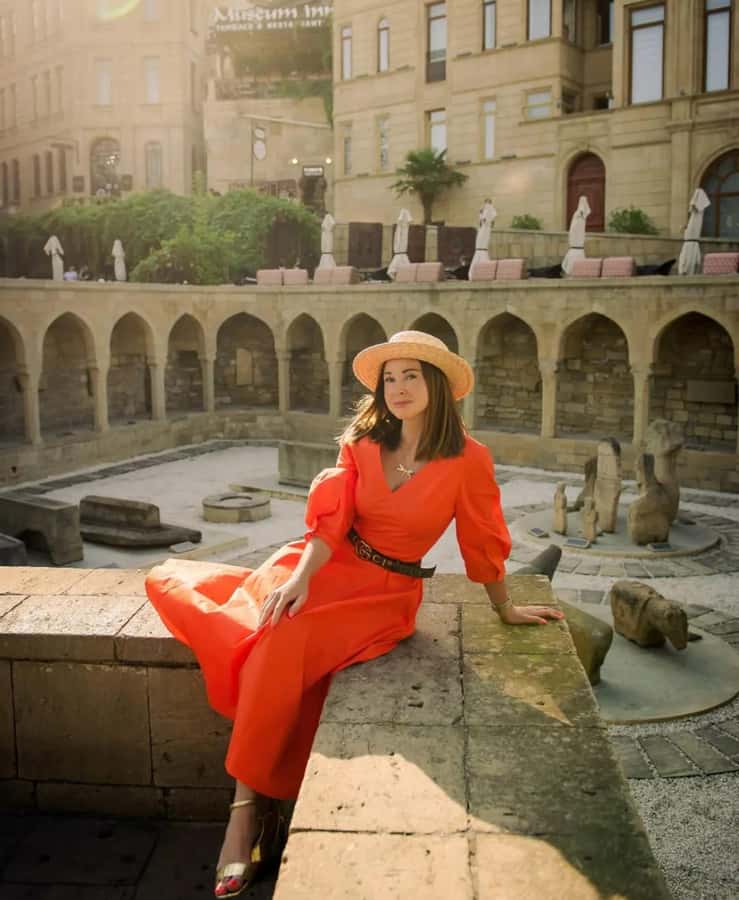 Private Baku Old City Photoshoot - What the photographer adds